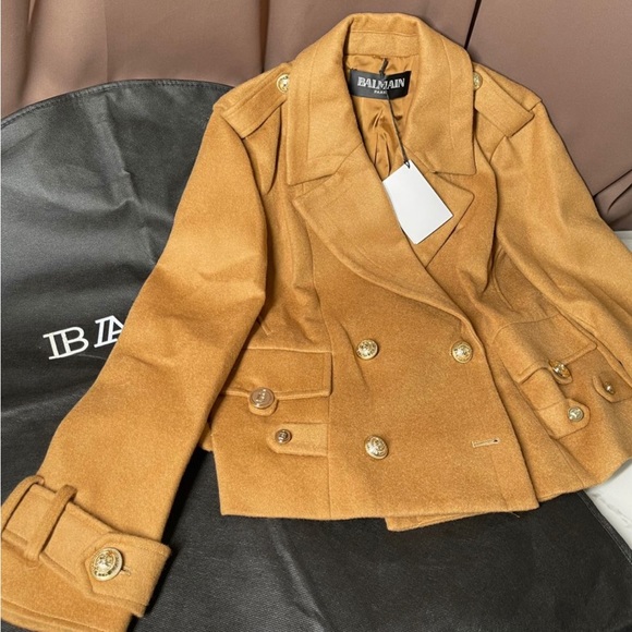 Brand new « BALMAIN » short wool jacket size large - Picture 6 of 7